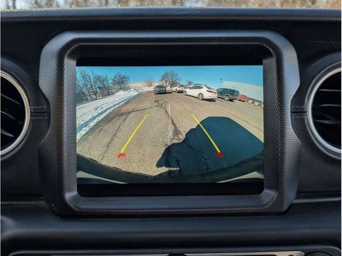 Used 2022 Jeep Wrangler Unlimited Rubicon 4xe w/ Cold Weather Group image 22