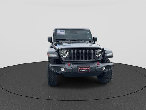 Used 2026 Jeep Wrangler Unlimited Rubicon image 3