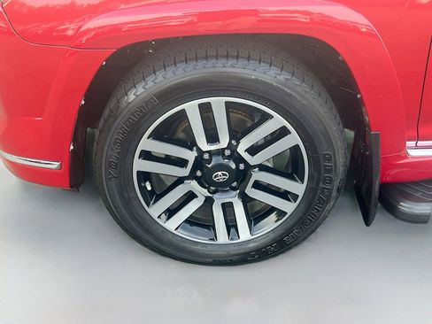 Used 2017 Toyota 4Runner Limited image 33