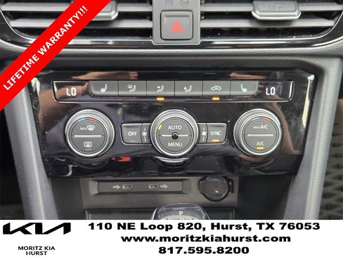 Used 2024 Volkswagen Taos SE image 21