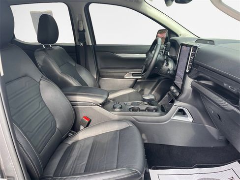 Used 2024 Ford Ranger Lariat w/ Trailer Tow Package image 26