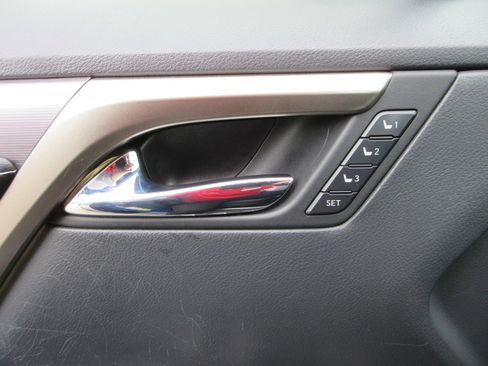 Used 2022 Lexus RX 350 F Sport w/ Accessory Package AWD/4WD image 30