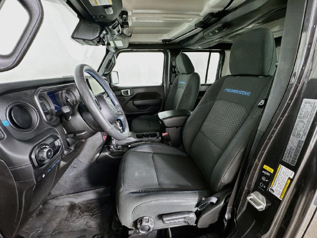 Used 2024 Jeep Wrangler Unlimited Rubicon 4xe w/ Dual Top Group AWD/4WD image 22
