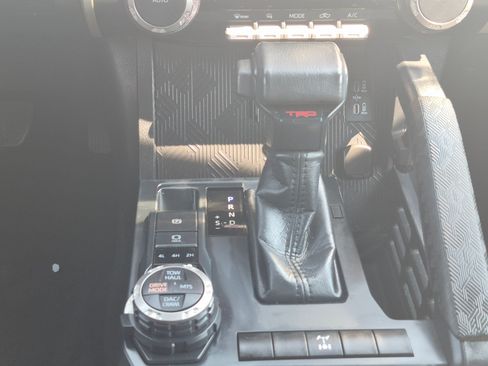 Used 2025 Toyota Tacoma TRD Off-Road AWD/4WD image 26