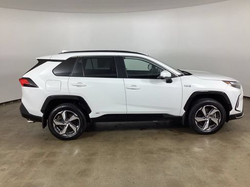 Used 2023 Toyota RAV4 SE w/ Weather & Moonroof Package AWD/4WD image 7