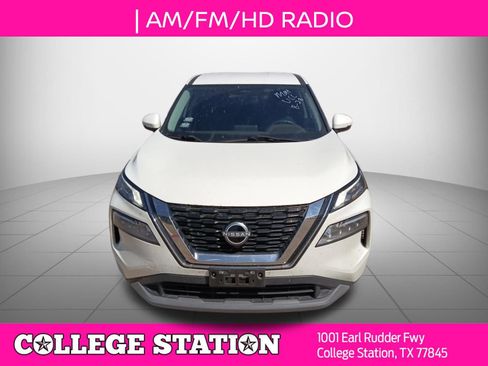Used 2022 Nissan Rogue SV FWD image 5