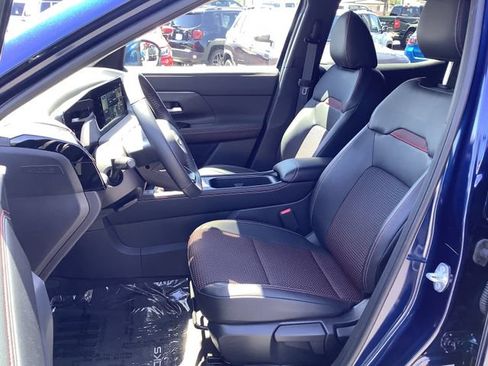 Used 2025 Nissan Kicks SR w/ Illumination Package AWD/4WD image 8