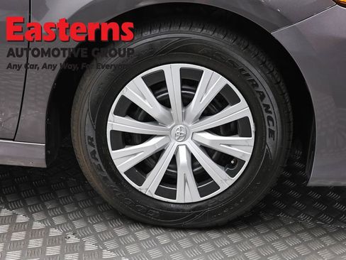 Used 2023 Toyota Camry LE FWD image 31