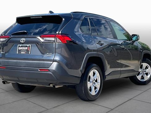 Used 2020 Toyota RAV4 XLE AWD/4WD image 13