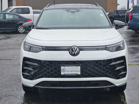 New 2026 Volkswagen Tiguan SE R-Line AWD/4WD image 8