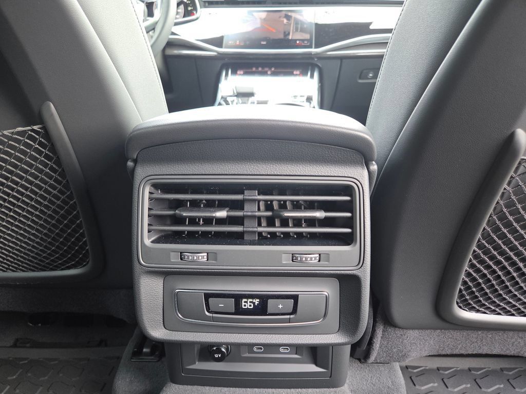Certified 2026 Audi Q7 2.0T Premium AWD/4WD image 30