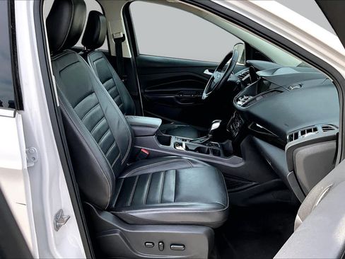 Used 2019 Ford Escape Titanium FWD image 10