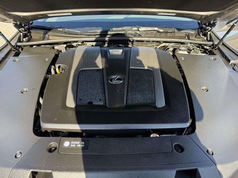 Used 2022 Lexus LS 500 AWD image 28