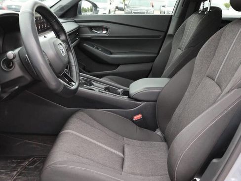 Used 2023 Honda Accord Sport image 13