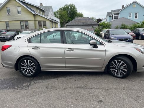 Used 2018 Subaru Legacy 2.5i Premium AWD/4WD image 4
