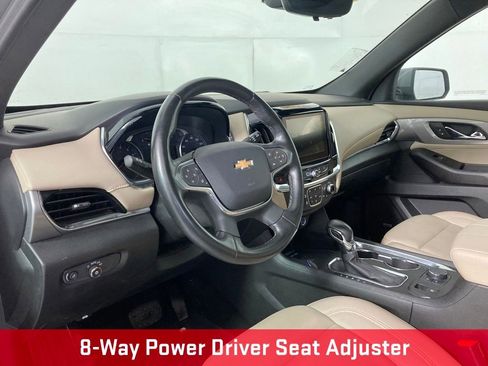 Used 2023 Chevrolet Traverse LT AWD/4WD image 16