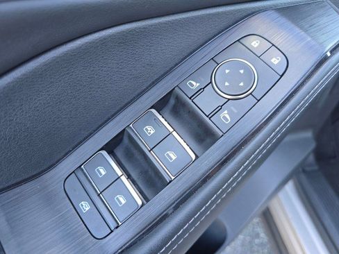 Used 2023 Nissan Rogue Platinum w/ Platinum Premium Package image 26