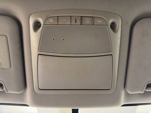 Used 2018 Nissan Rogue SV image 40