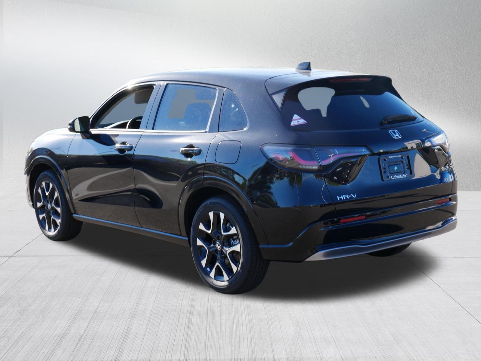 Used 2027 Honda HR-V EX-L image 5