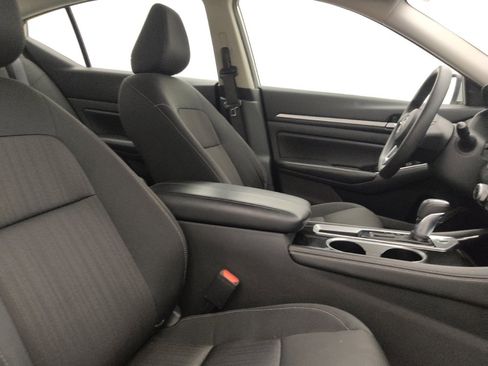 Used 2023 Nissan Altima 2.5 SV image 21