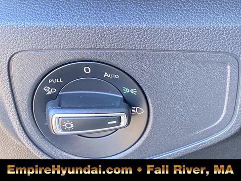 Used 2021 Volkswagen Atlas SE w/ Panoramic Sunroof Package image 16