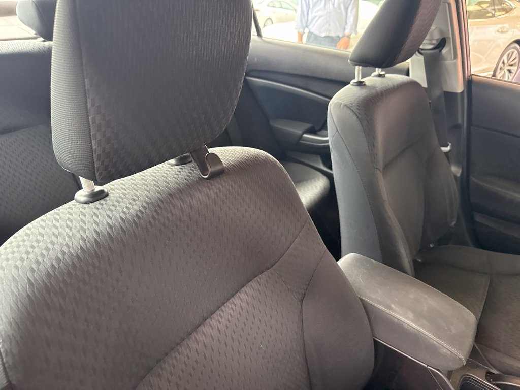 Used 2015 Honda Civic SE image 6