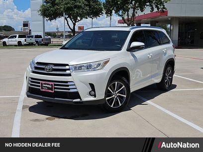 Used 2017 Toyota Highlander XLE
