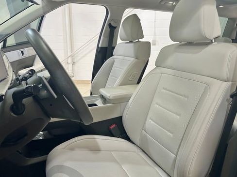 Used 2025 Hyundai Santa Fe Calligraphy AWD/4WD image 11