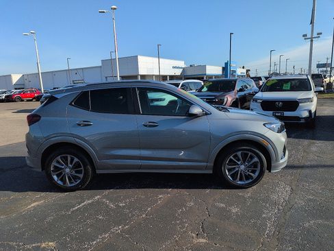 Used 2023 Buick Encore GX Select w/ Sport Touring Package image 2
