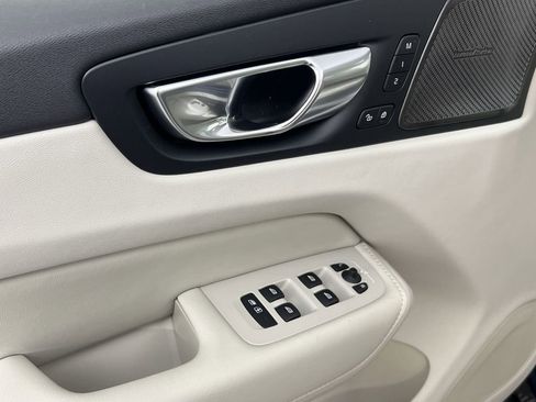New 2026 Volvo XC60 T8 Ultra w/ Protection Package Premier AWD/4WD image 13