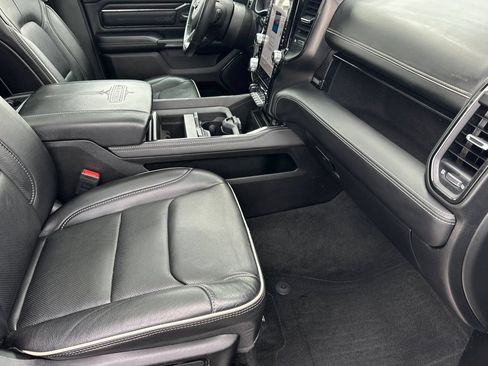 Used 2022 RAM 1500 Limited w/ Body-Colour Bumper Group AWD/4WD image 15