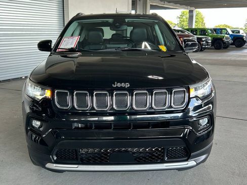 Used 2022 Jeep Compass Limited image 2