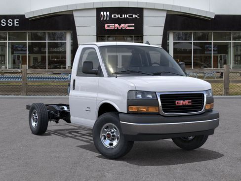 New 2025 GMC Savana 3500 w/ Power Convenience Package image 7