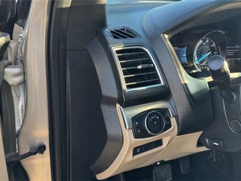 Used 2017 Ford Explorer Limited w/ Equipment Group 301A image 21