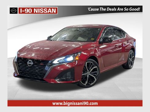 Used 2023 Nissan Altima 2.5 SR image 1