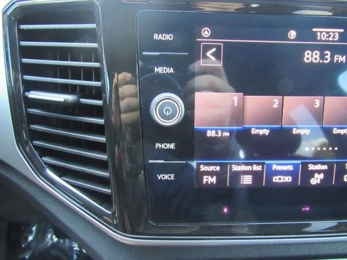 Used 2023 Volkswagen Atlas SE FWD image 44