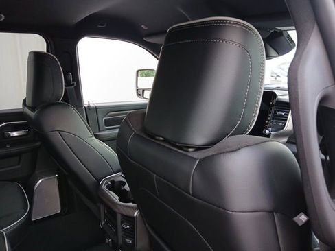 New 2026 RAM 3500 Laramie AWD/4WD image 26