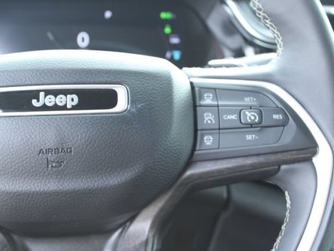 Used 2024 Jeep Grand Cherokee Limited 4xe AWD/4WD image 19