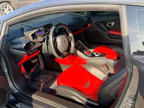 Used 2021 Lamborghini Huracan EVO RWD image 27