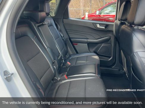 Used 2025 Ford Escape ST-Line Select AWD/4WD image 15
