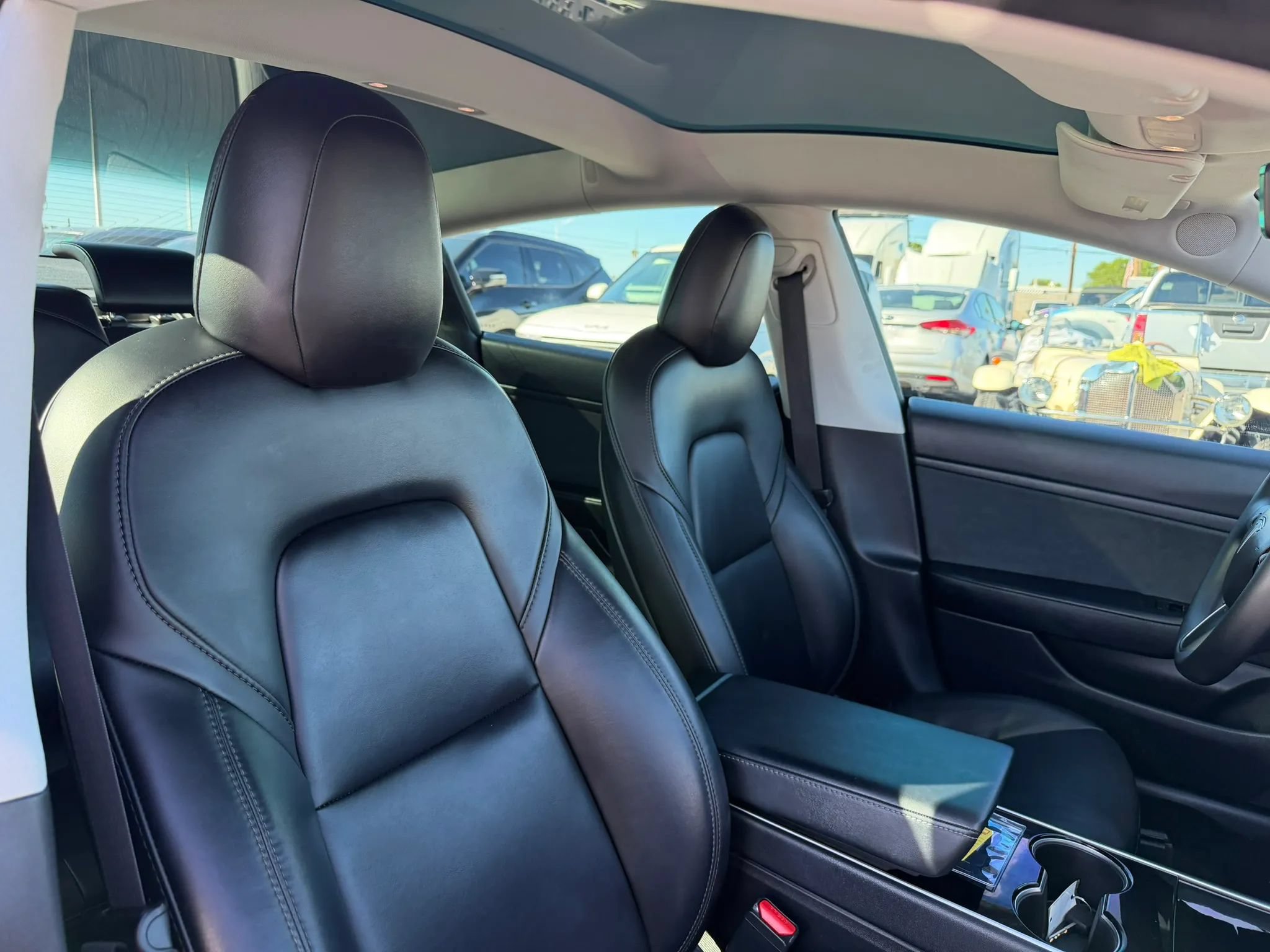Used 2020 Tesla Model 3 Standard Range Plus RWD image 31