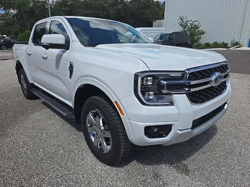 Used 2025 Ford Ranger Lariat w/ Chrome Accent Package RWD image 2