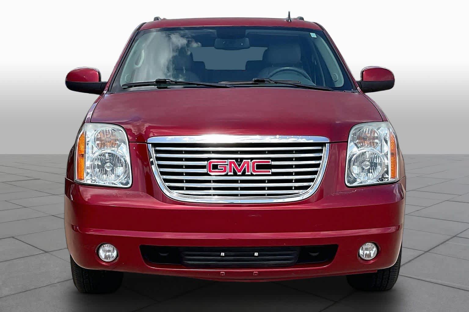 Used 2013 GMC Yukon XL SLT w/ SLT-2 Equipment Package AWD/4WD image 5