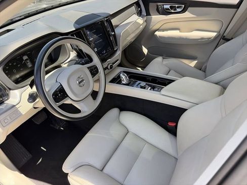 Used 2018 Volvo XC60 T8 Inscription w/ Advanced Package AWD/4WD image 19