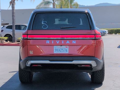 Used 2023 Rivian R1S Adventure AWD/4WD image 9
