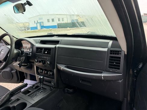 Used 2010 Jeep Liberty Sport image 18