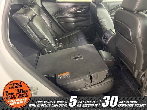 Certified 2023 GMC Terrain SLT w/ Infotainment Package II image 23