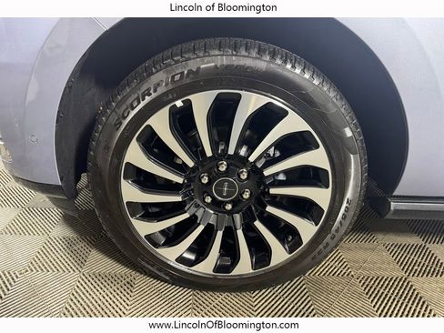 Used 2022 Lincoln Navigator L Black Label image 14