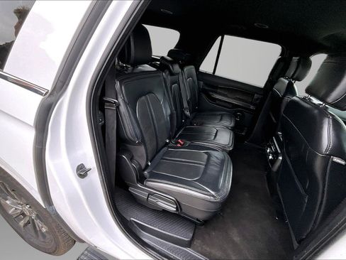 Used 2019 Ford Expedition Max Limited RWD image 17