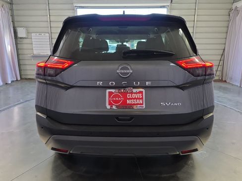 Used 2023 Nissan Rogue SV AWD/4WD image 8
